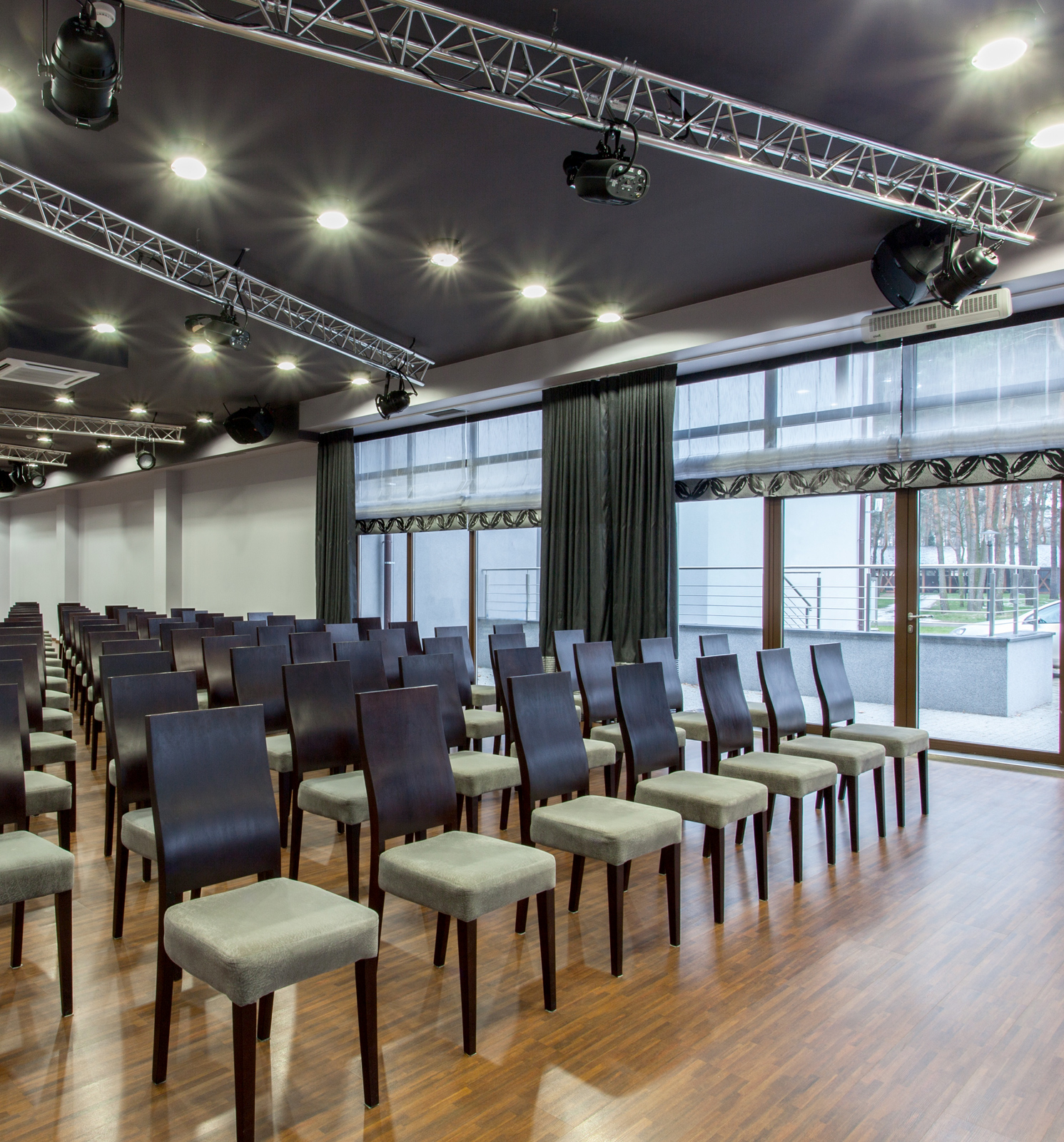 屋内大型イベントの冷房